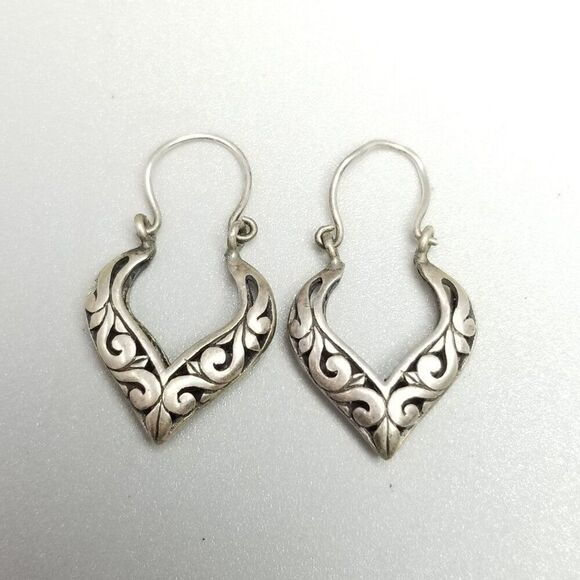 Vintage Silver Tone Pointed Hoop Dangle Earrings, Scroll Design Cut Outs, Estate - Picture 7 of 7